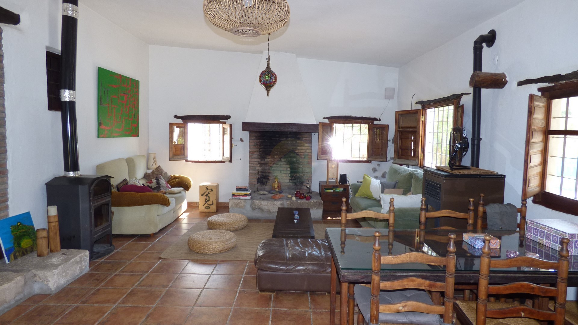3 Bedroom Country house For Sale