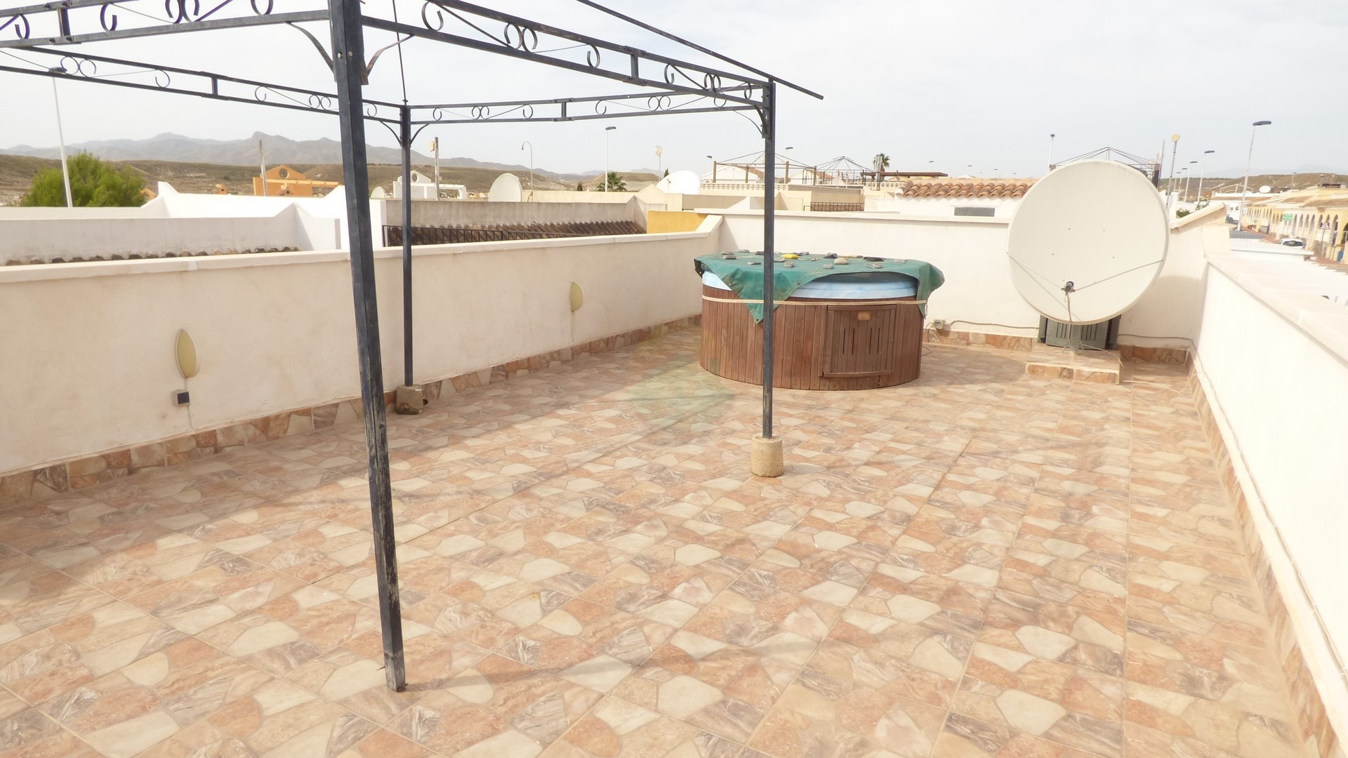 2 bedroom Terraced For sale