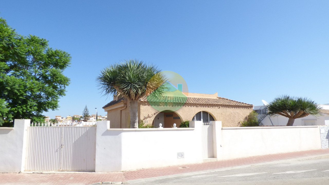 https://admin.mercerspropertyspain.com/upload/properties/FOB334-64bfb024b3604.jpg