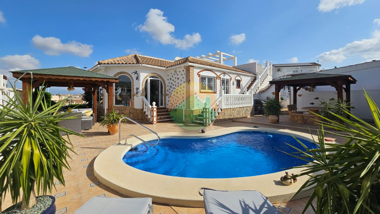 3 Bedroom Detached For Sale