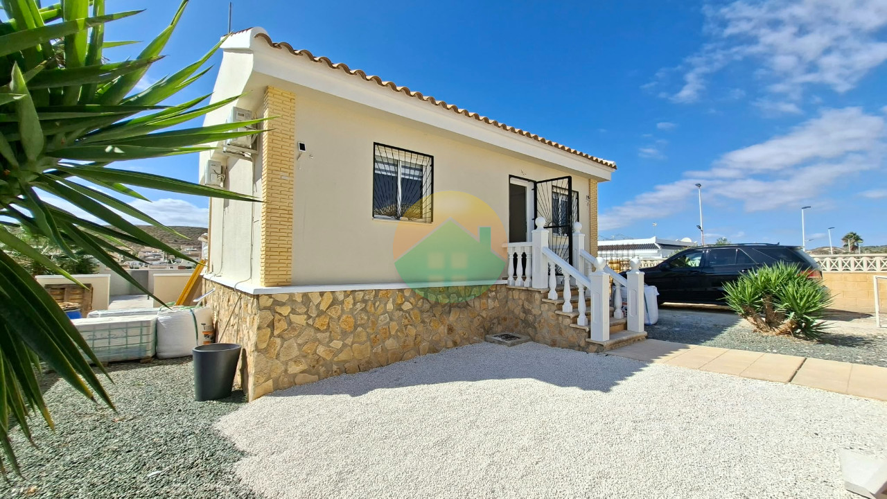 https://admin.mercerspropertyspain.com/upload/properties/clad453-6ace22ec3f452.jpg