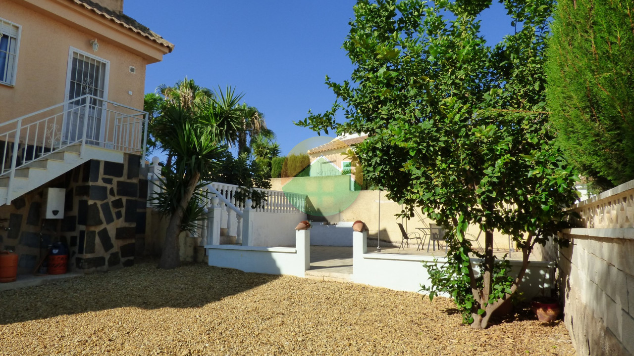 3 Bedroom Detached For Sale