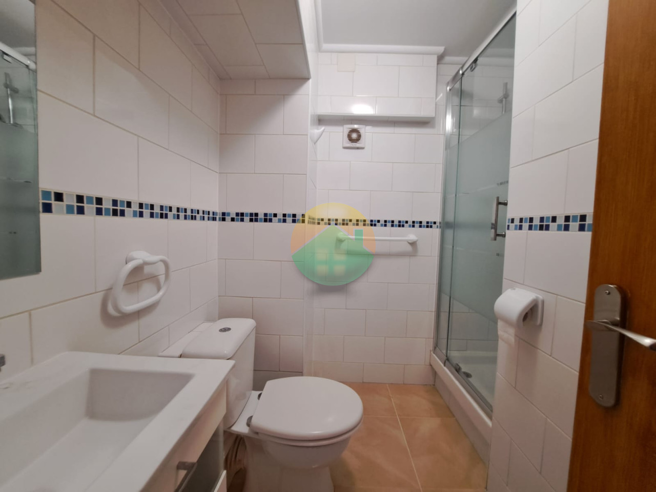 6 Bedroom Detached For Sale