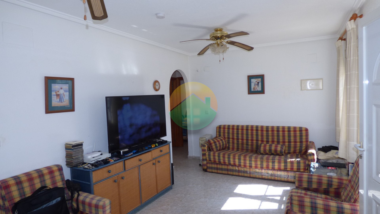 3 Bedroom Terraced For Sale