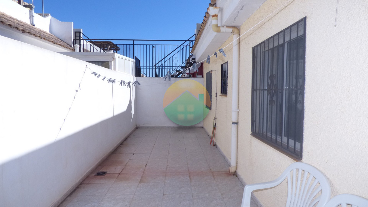 3 Bedroom Terraced For Sale
