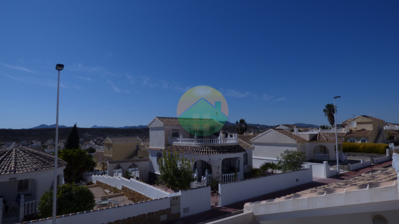 3 Bedroom Terraced For Sale