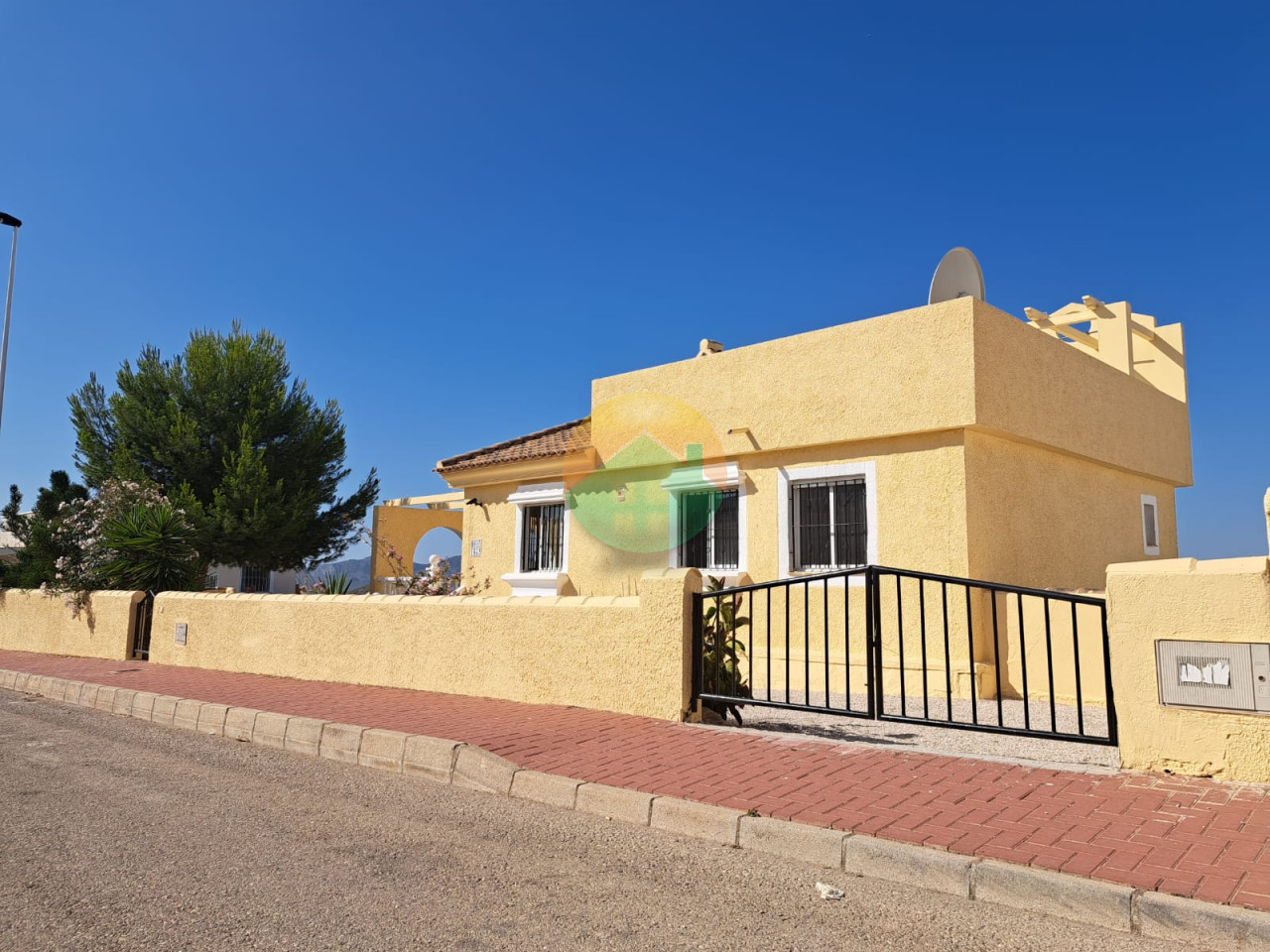 2 Bedroom Detached For Sale