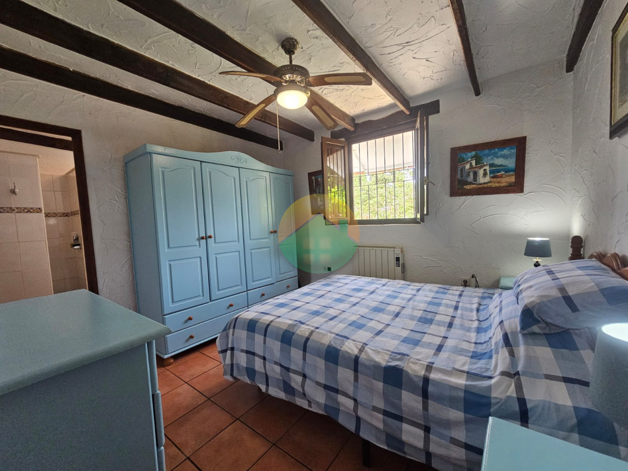 3 Bedroom Country House For Sale