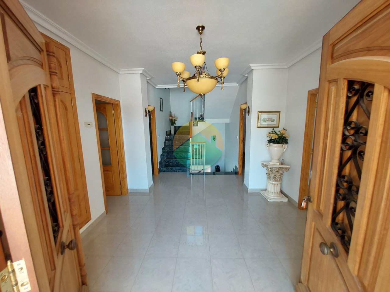8 Bedroom  Country Villa For Sale