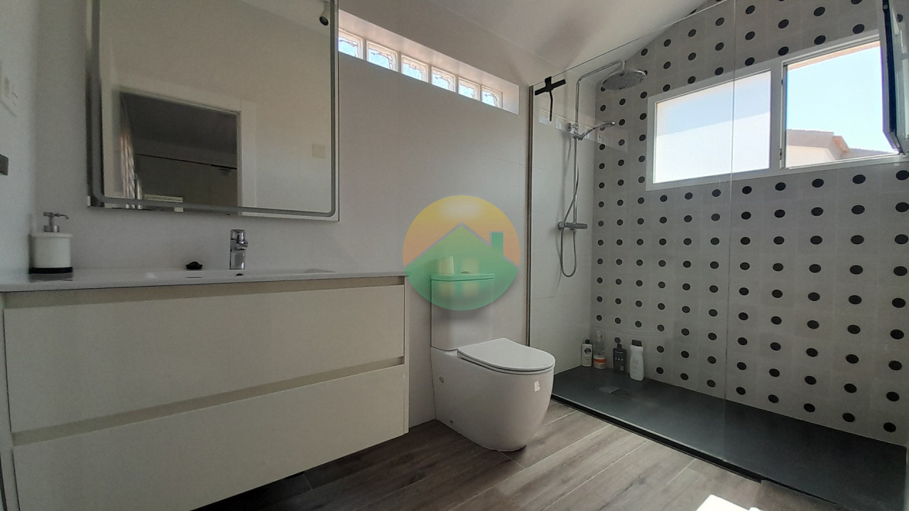 3 Bedroom Detached For Sale
