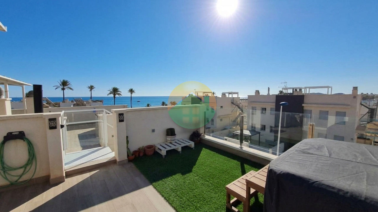 2 Bedroom Top floor Apartment For Sale