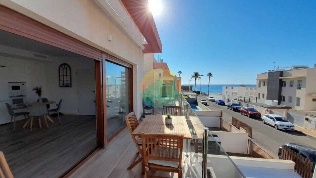 2 Bedroom Top floor Apartment For Sale