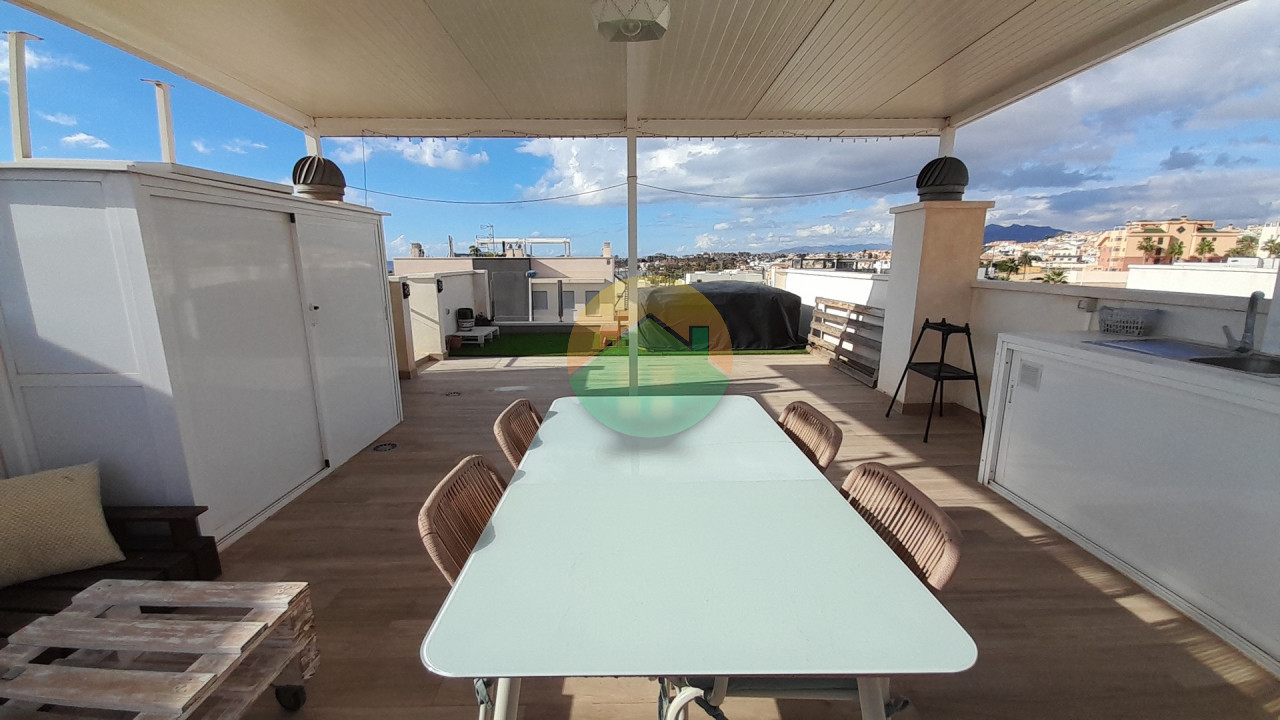 2 Bedroom Top floor Apartment For Sale