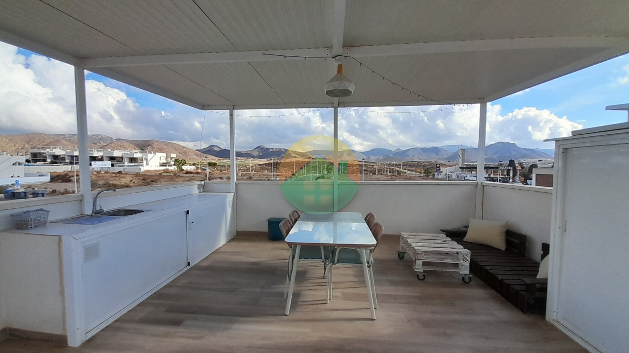 2 Bedroom Top floor Apartment For Sale
