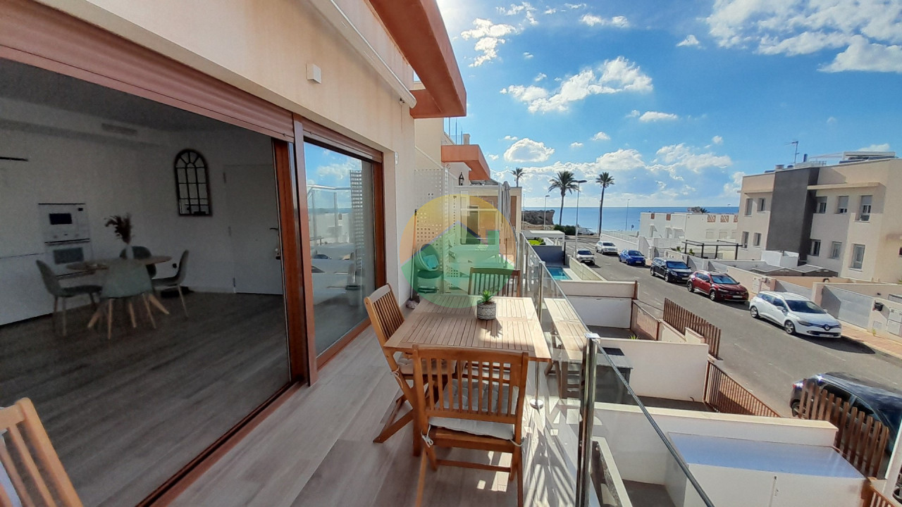 2 Bedroom Top floor Apartment For Sale