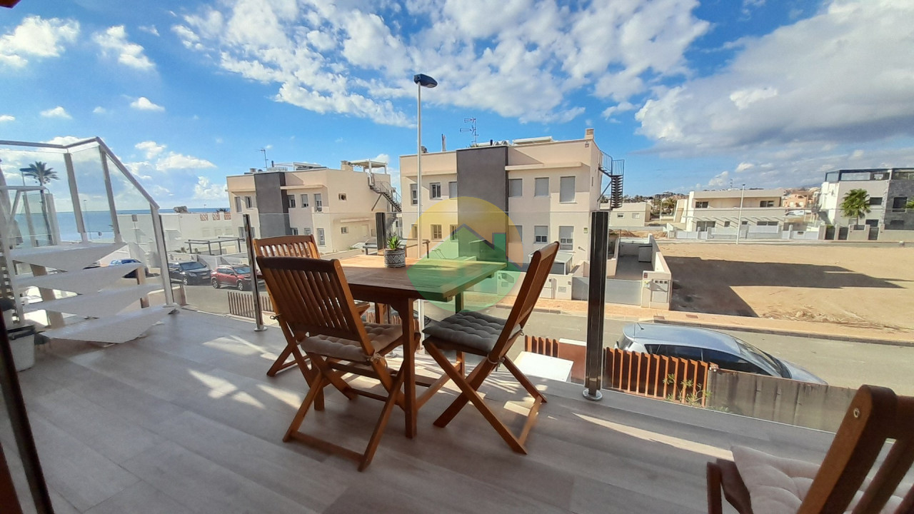 2 Bedroom Top floor Apartment For Sale