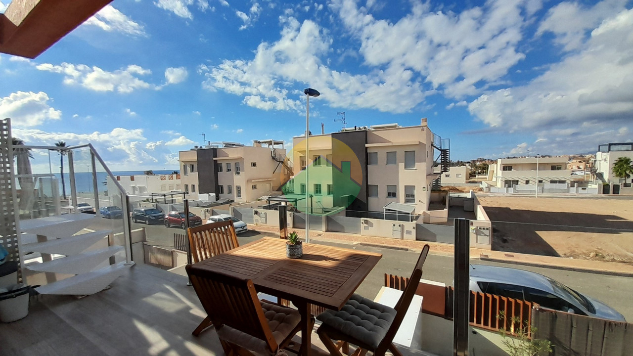 2 Bedroom Top floor Apartment For Sale