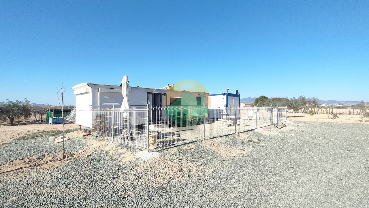 Plot with mobile home for sale in Alhama Murcia