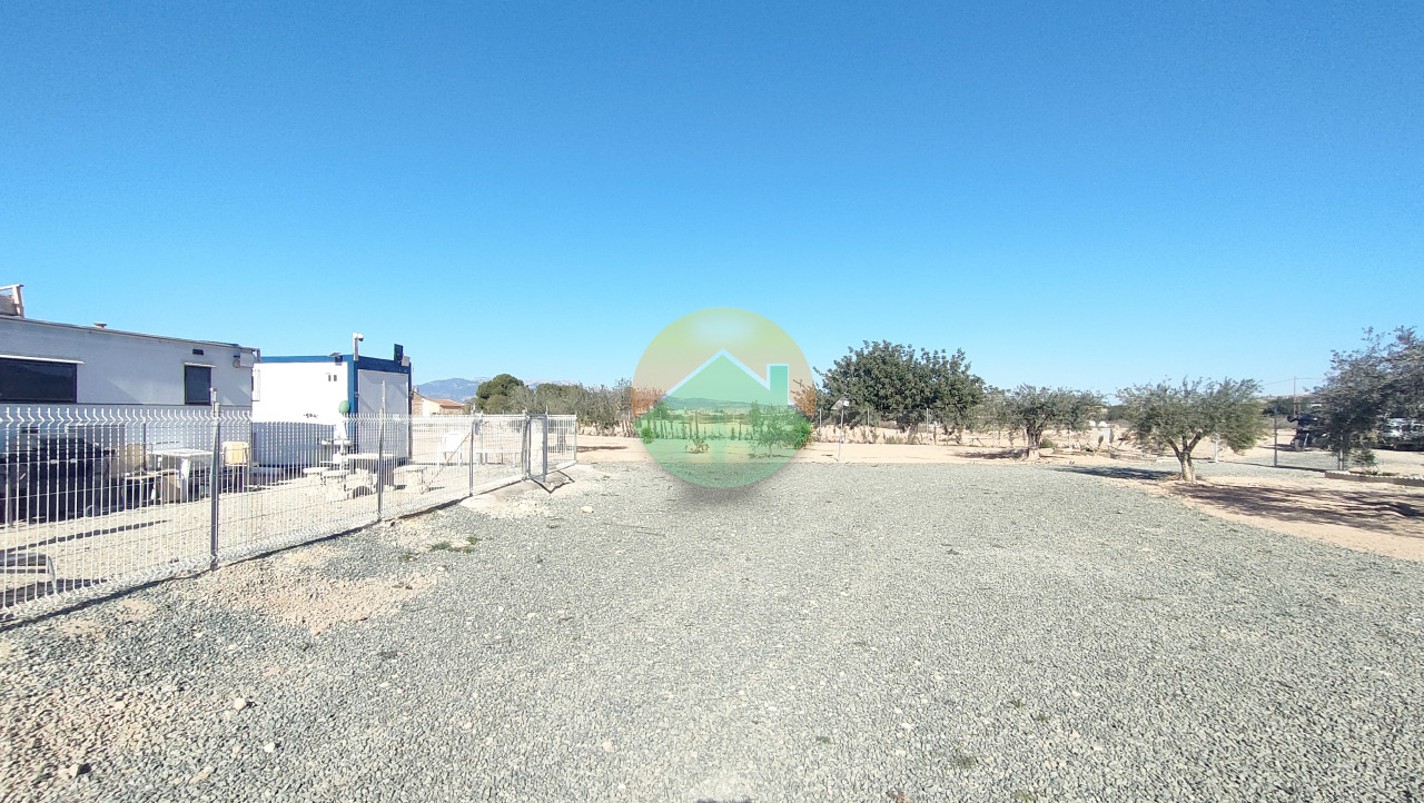 Plot with mobile home for sale in Alhama Murcia