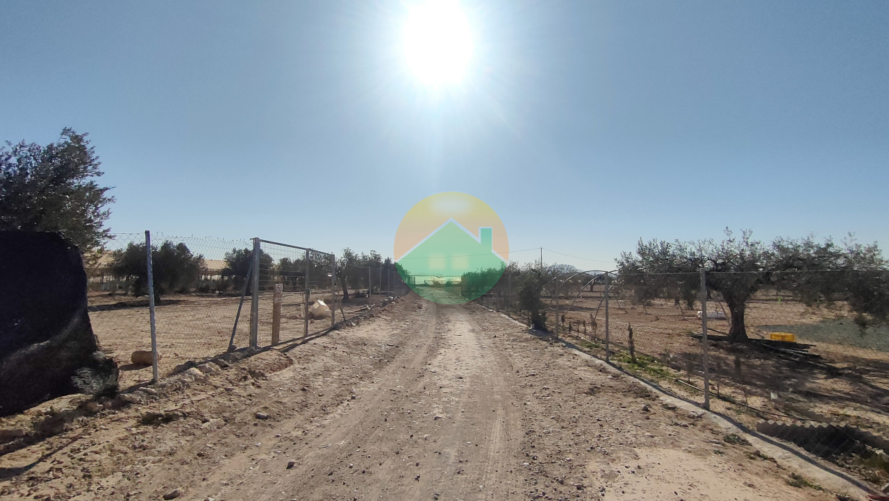 Plot with mobile home for sale in Alhama Murcia