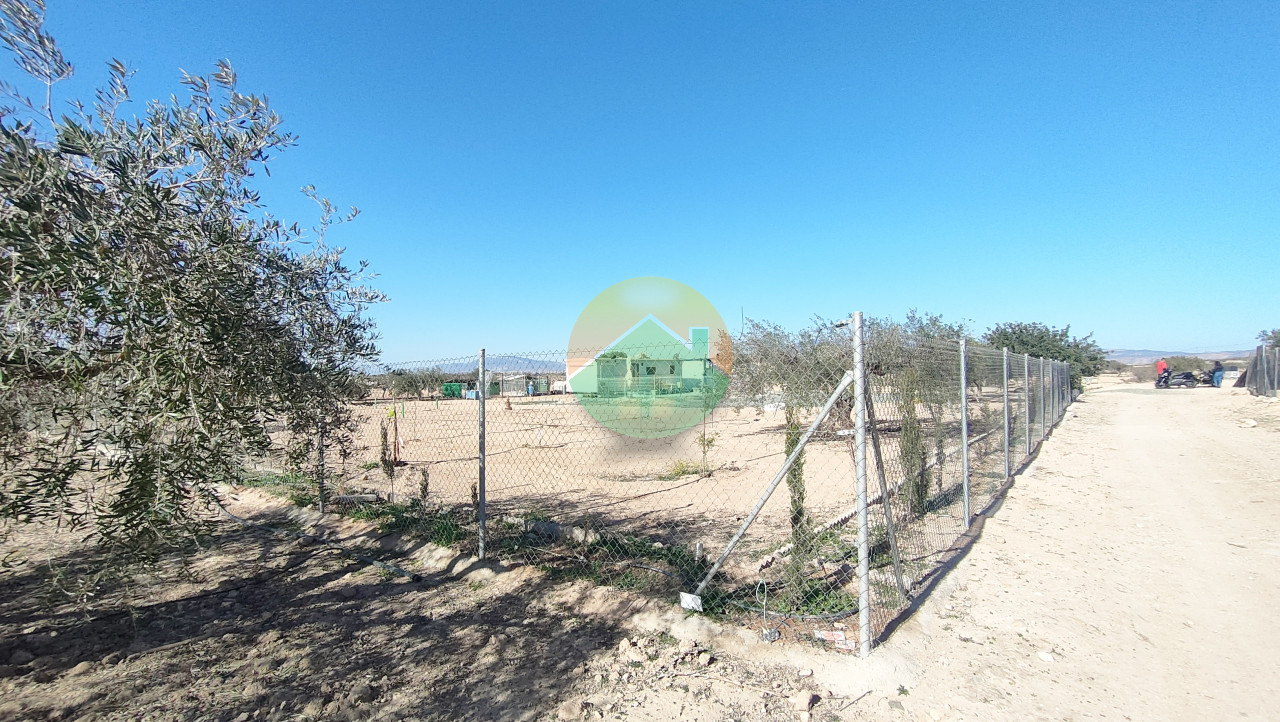 Plot with mobile home for sale in Alhama Murcia