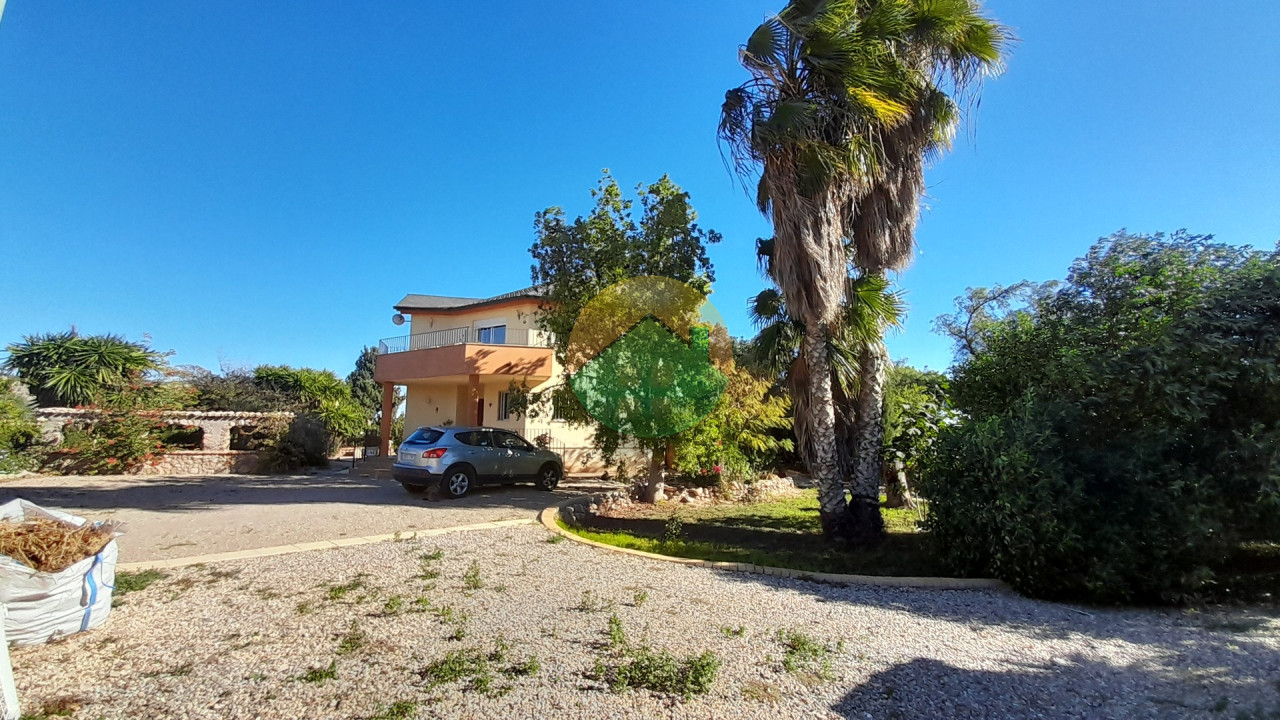 3 Bedroom Detached For Sale