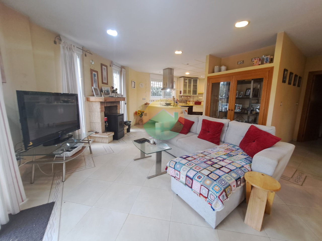 3 Bedroom Detached For Sale