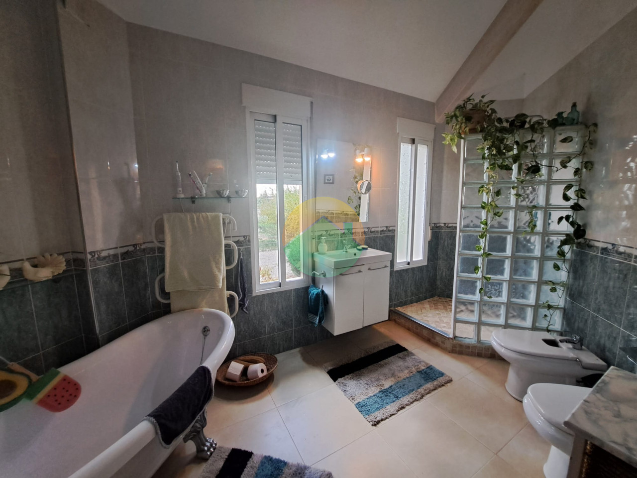 3 Bedroom Detached For Sale