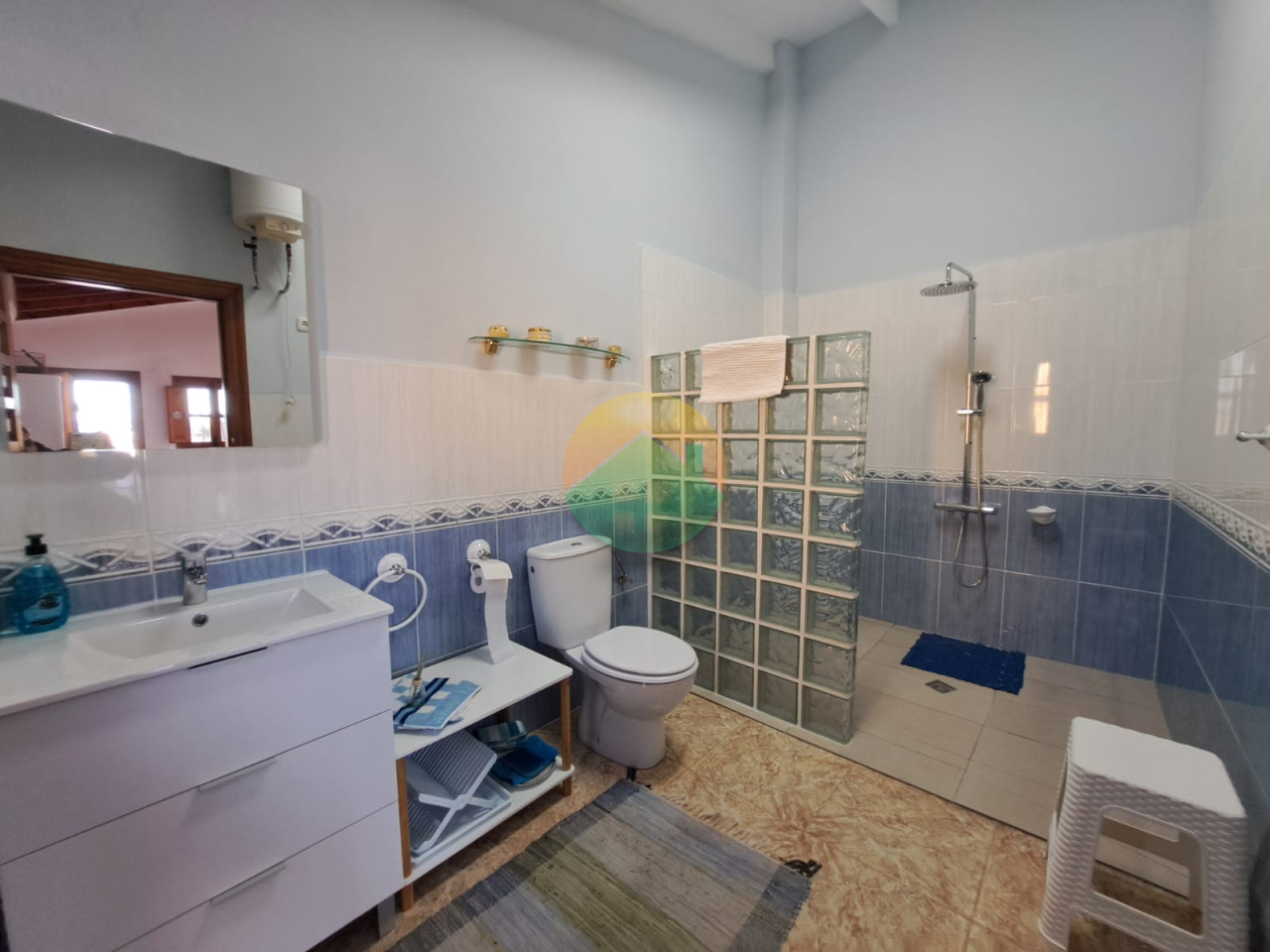 5 Bedroom Country house For Sale