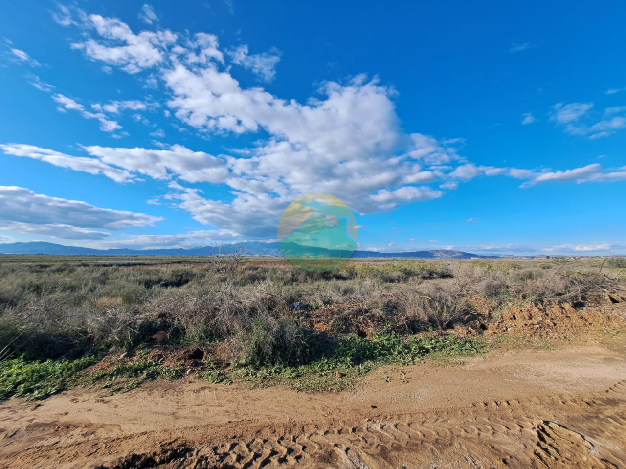 5 Bedroom Country house For Sale