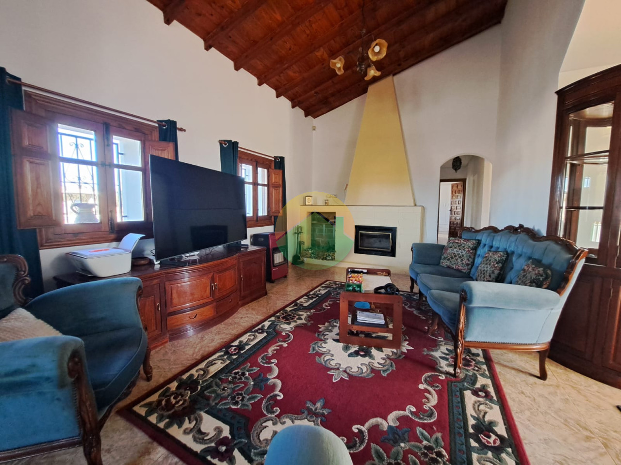 5 Bedroom Country house For Sale