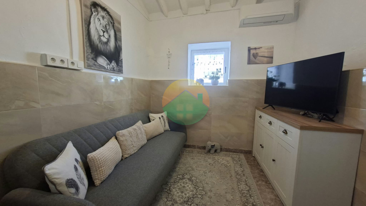 3 Bedroom Terraced For Sale