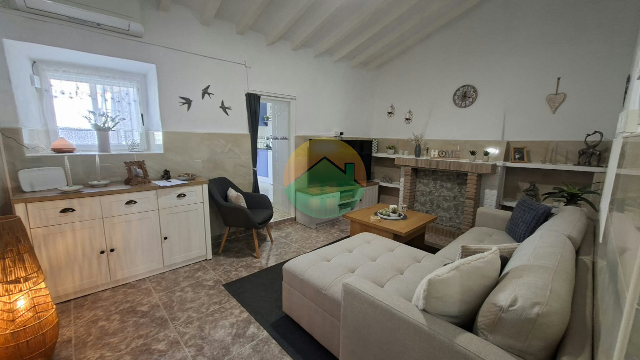 3 Bedroom Terraced For Sale