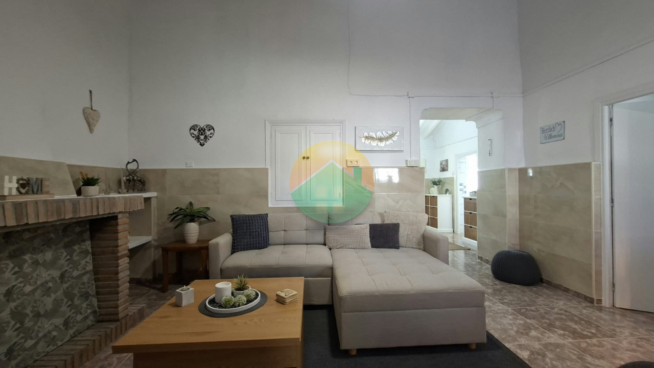 3 Bedroom Terraced For Sale