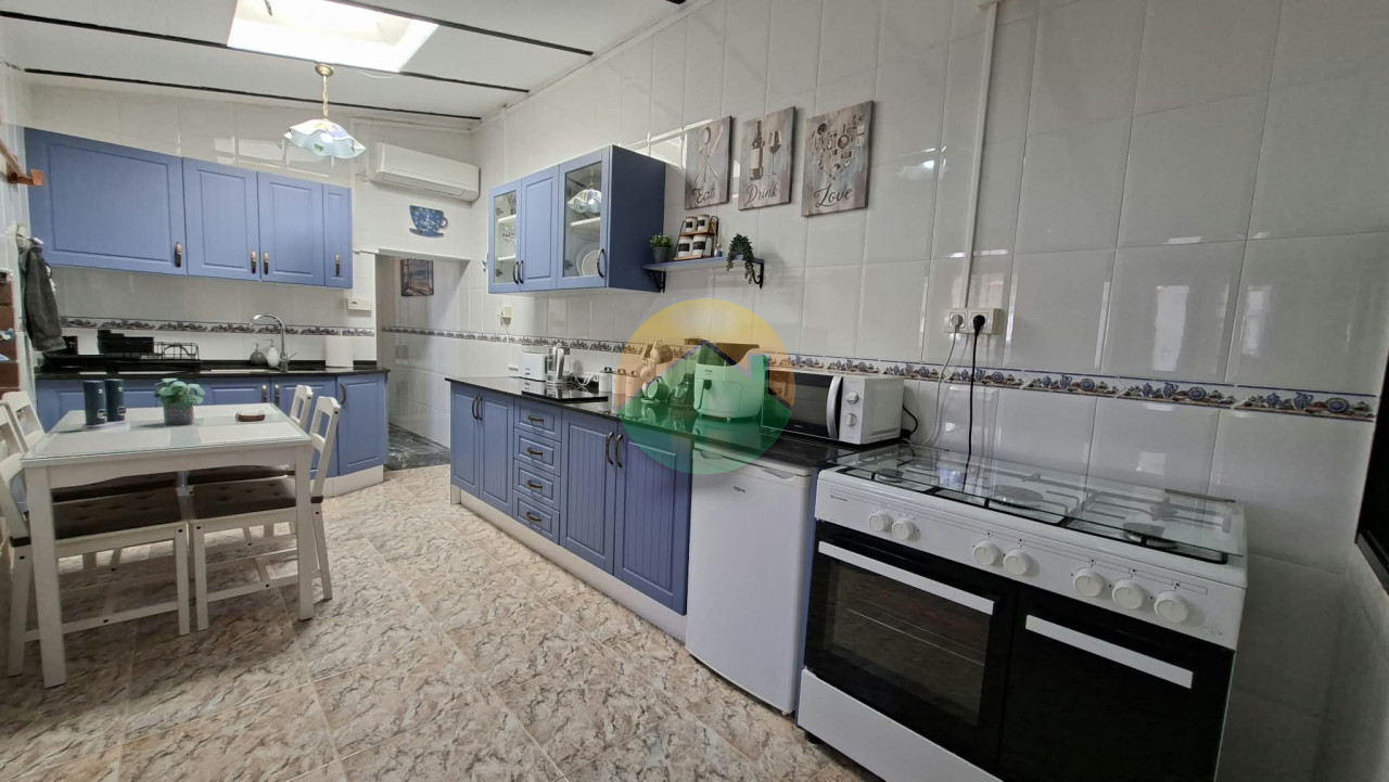 3 Bedroom Terraced For Sale