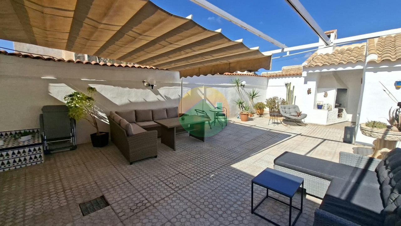 3 Bedroom Terraced For Sale