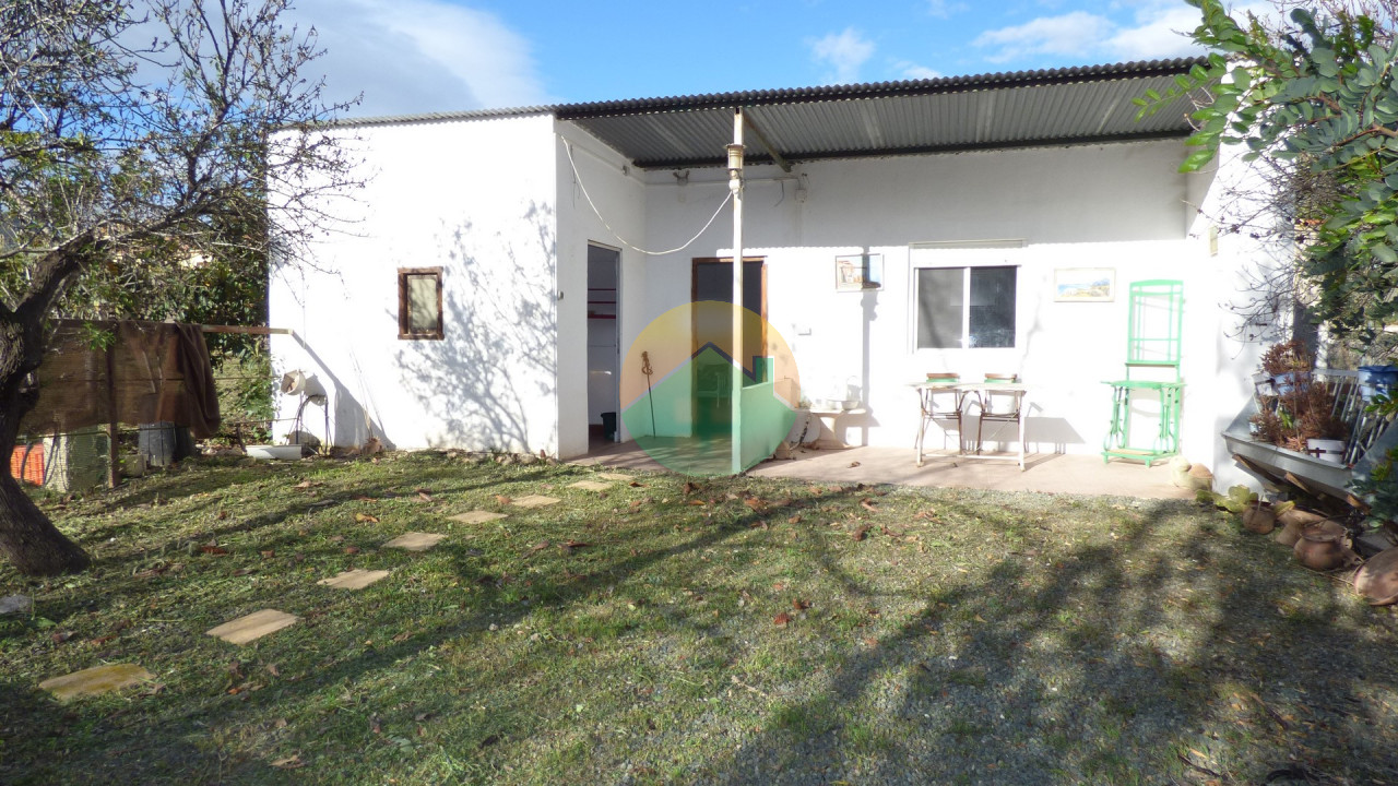 4 Bedroom Country house For Sale