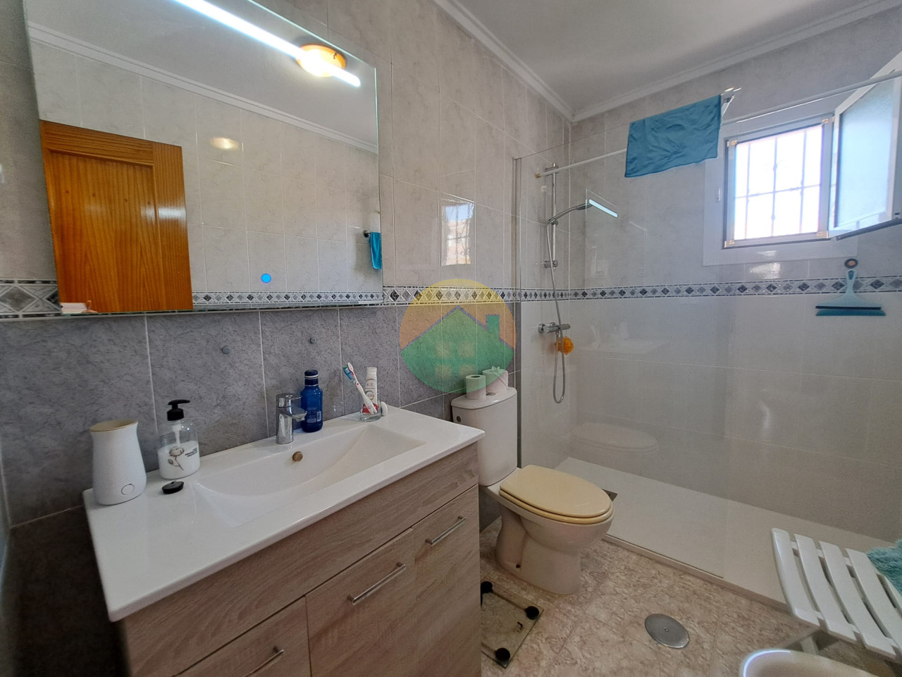 3 Bedroom Detached For Sale