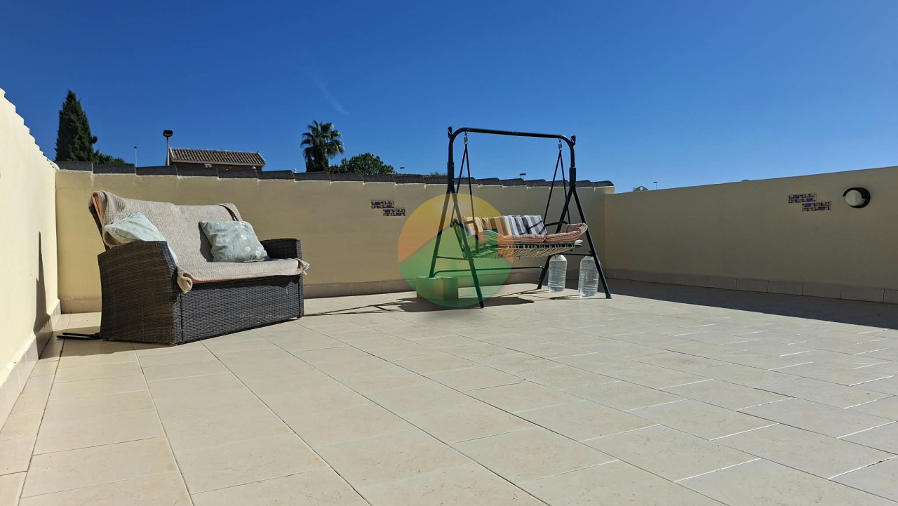 2 Bedroom Detached For sale
