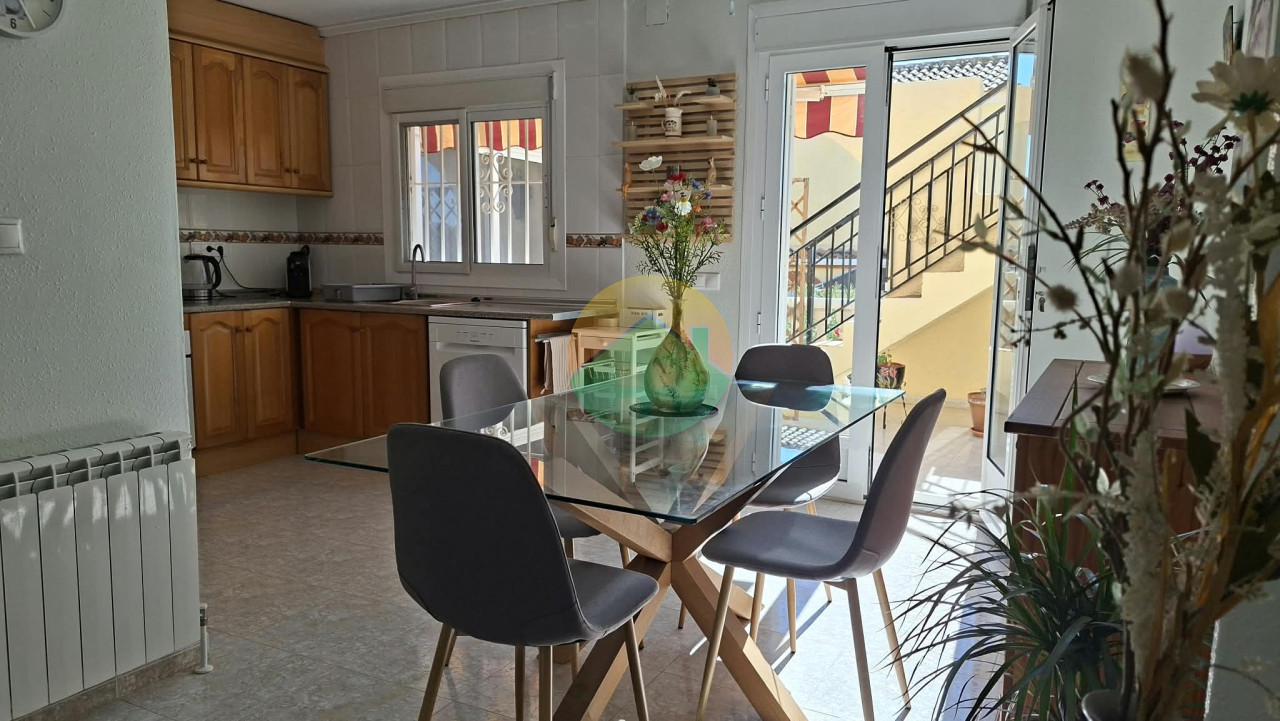 2 Bedroom Detached For sale