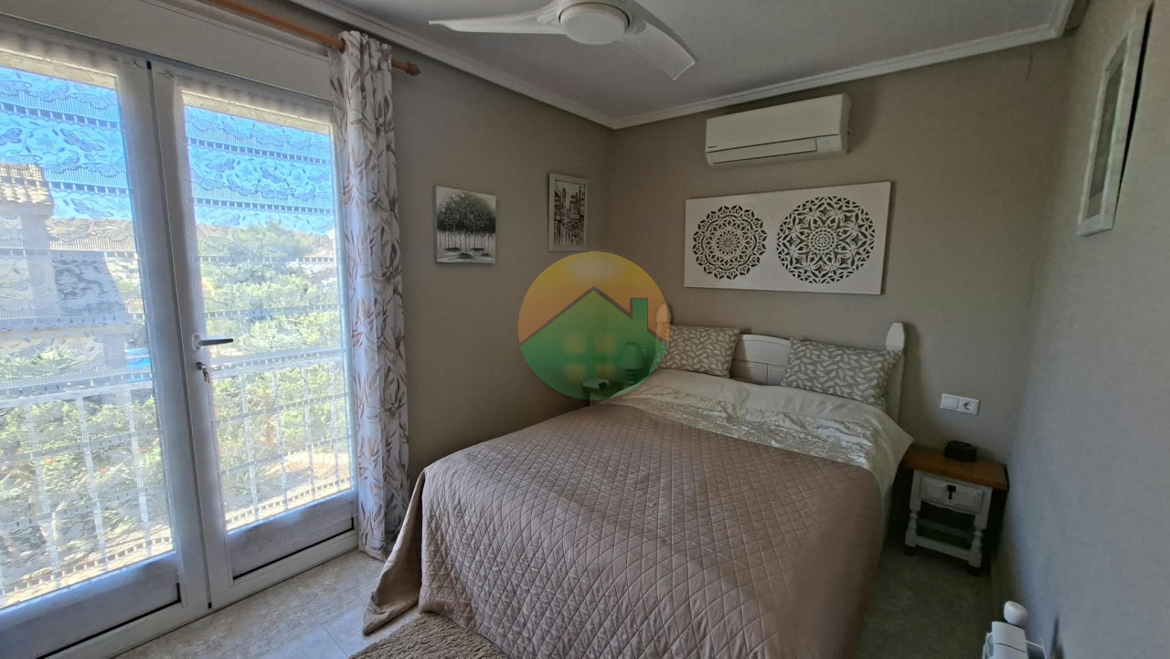 2 Bedroom Detached For sale