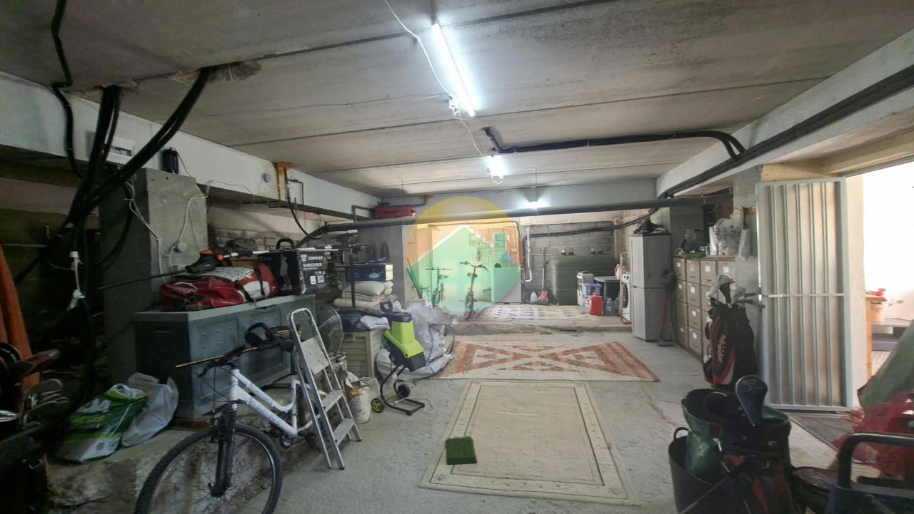 2 Bedroom Detached For sale