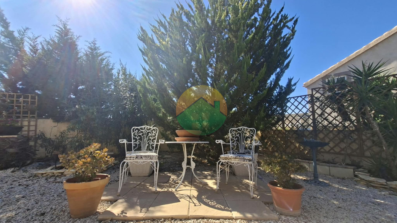 2 Bedroom Detached For sale