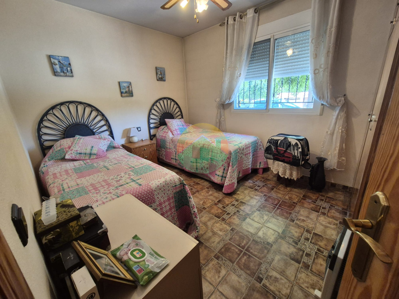 3 Bedroom Country House For Sale