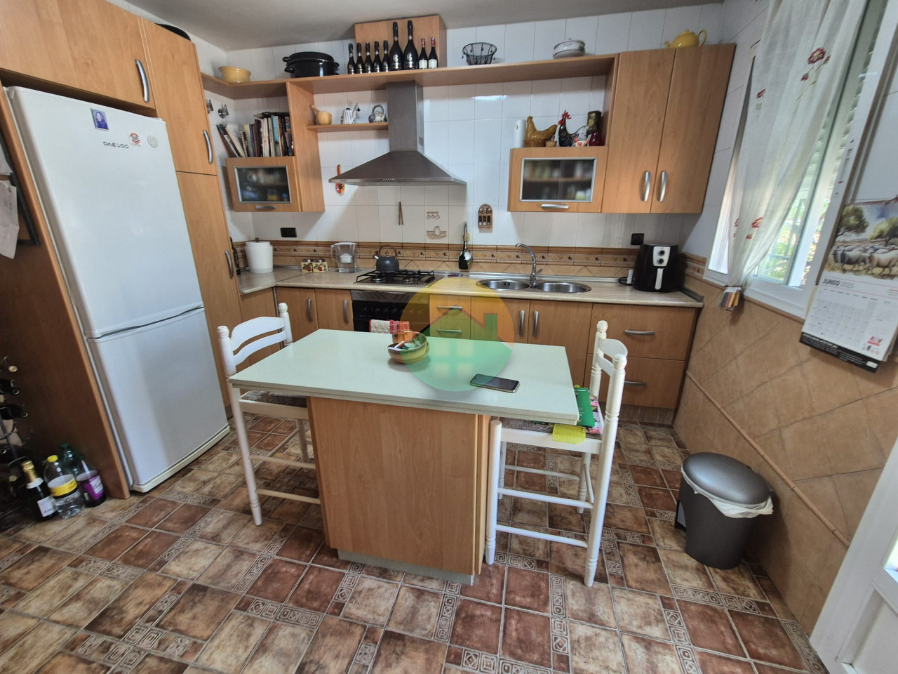 3 Bedroom Country House For Sale