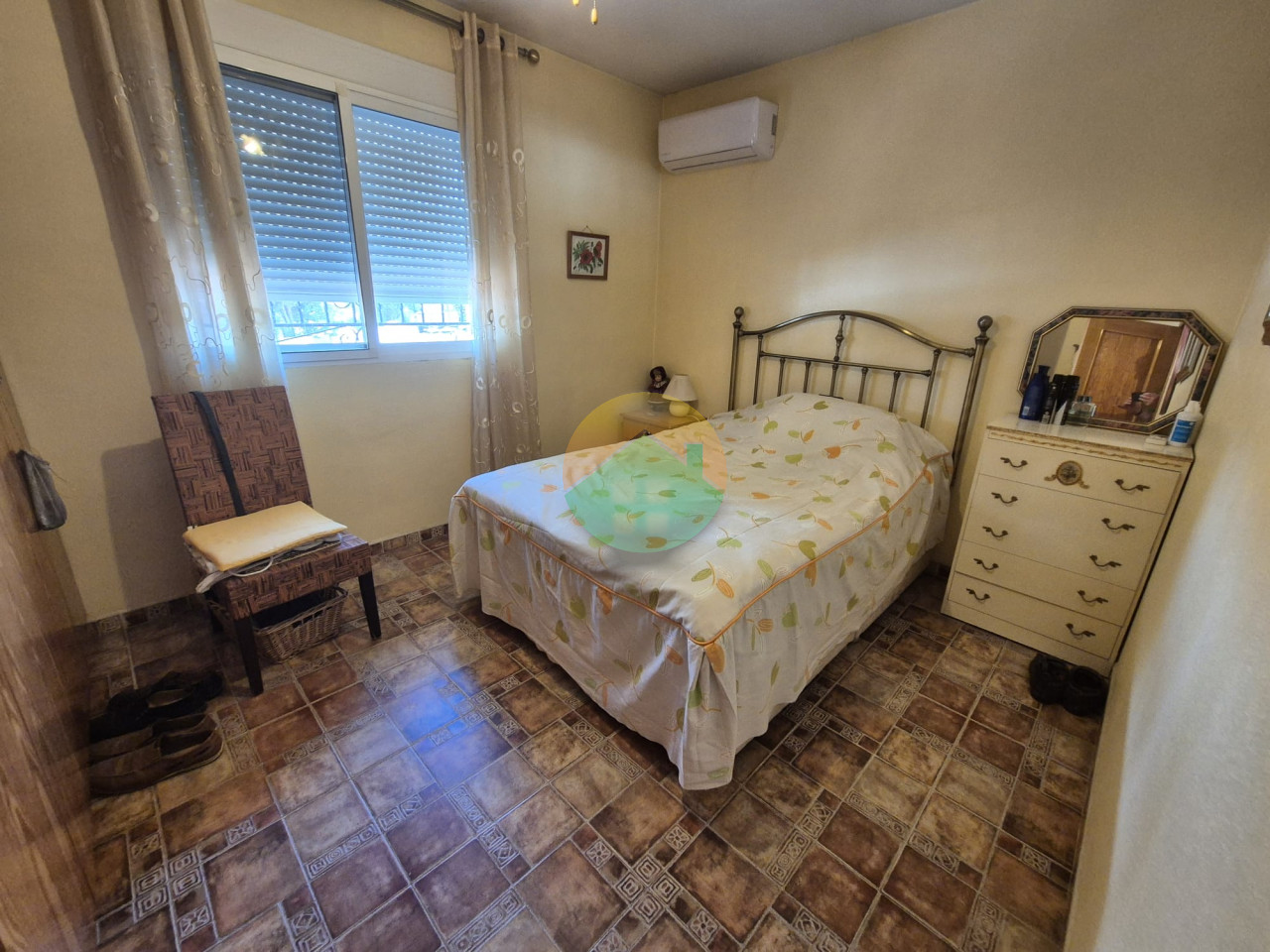 3 Bedroom Country House For Sale