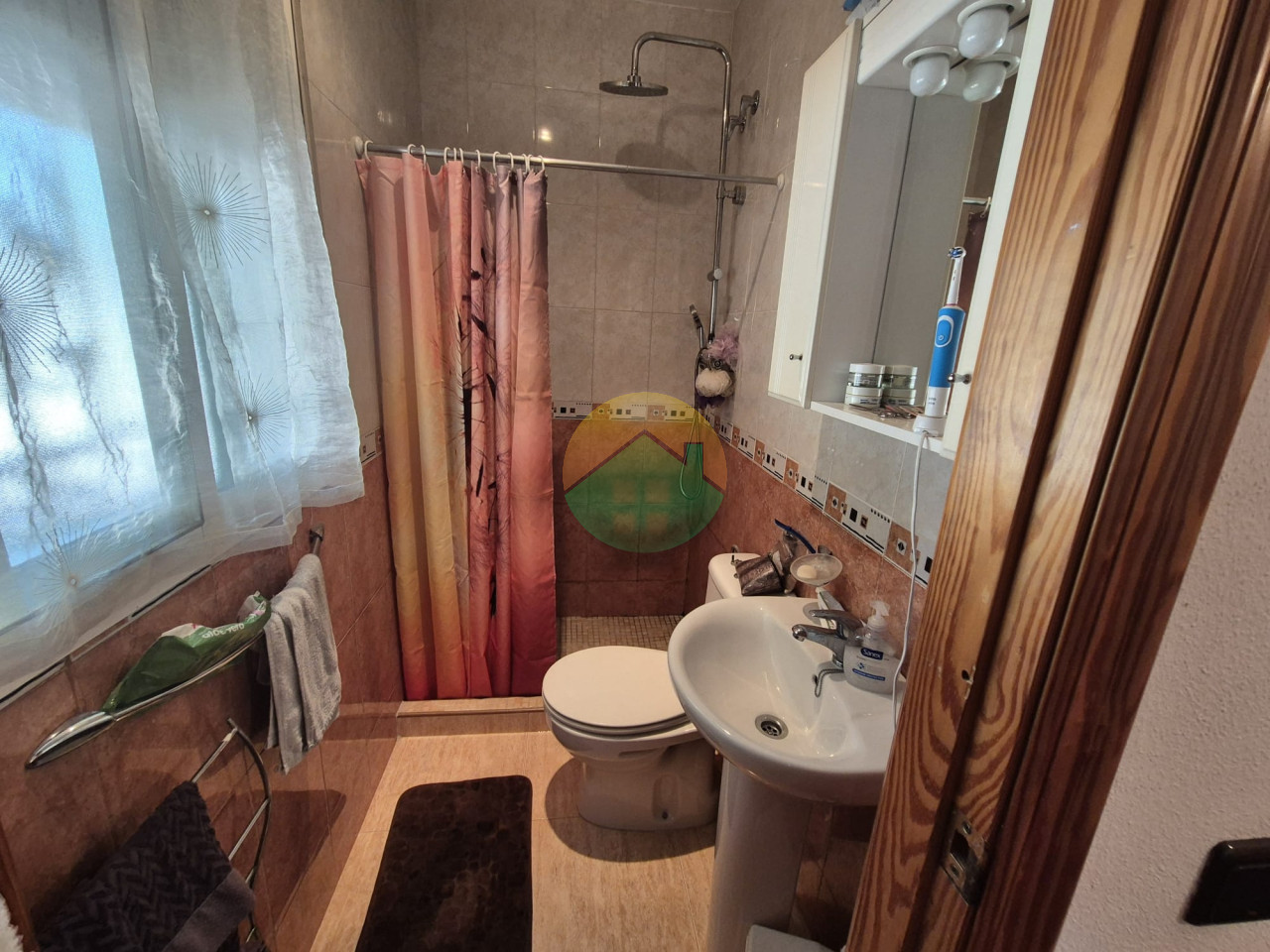 3 Bedroom Country House For Sale