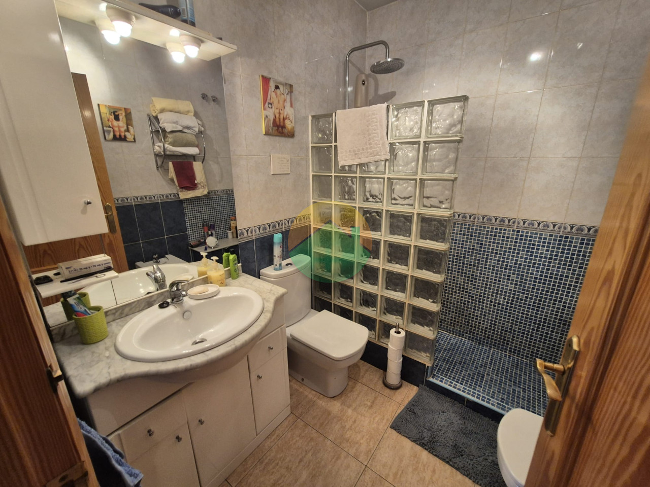3 Bedroom Country House For Sale