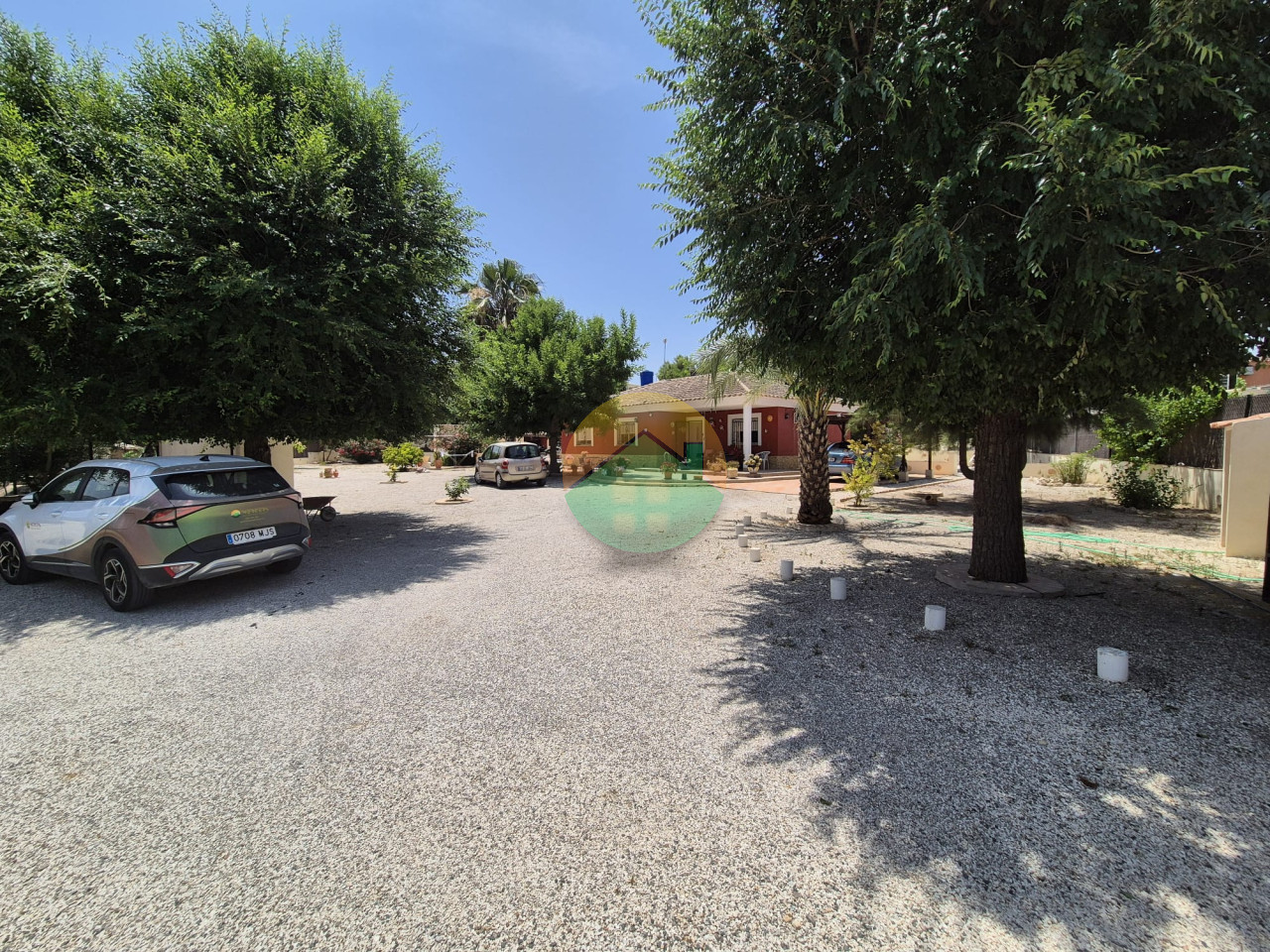 3 Bedroom Country House For Sale