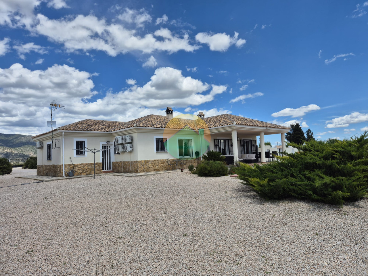 4 Bedroom Detached For Sale